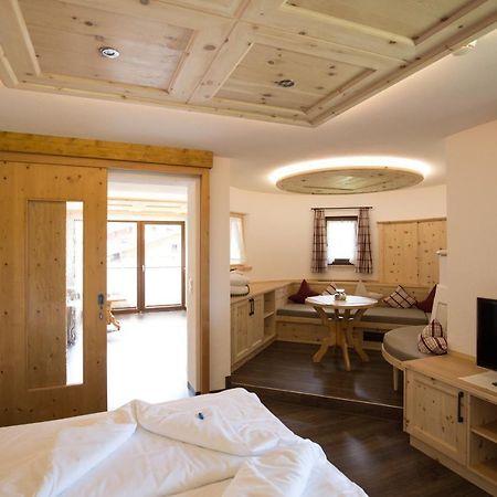 Landhaus Schnoeller Tannheim Bagian luar foto