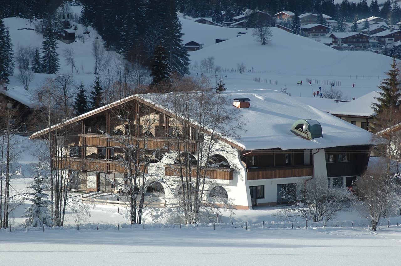 Landhaus Schnoeller Tannheim Bagian luar foto