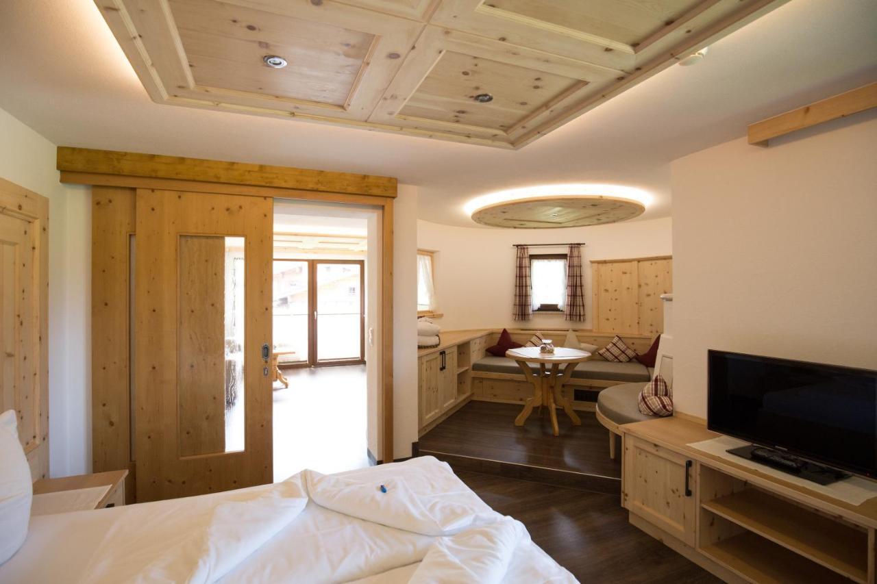 Landhaus Schnoeller Tannheim Bagian luar foto