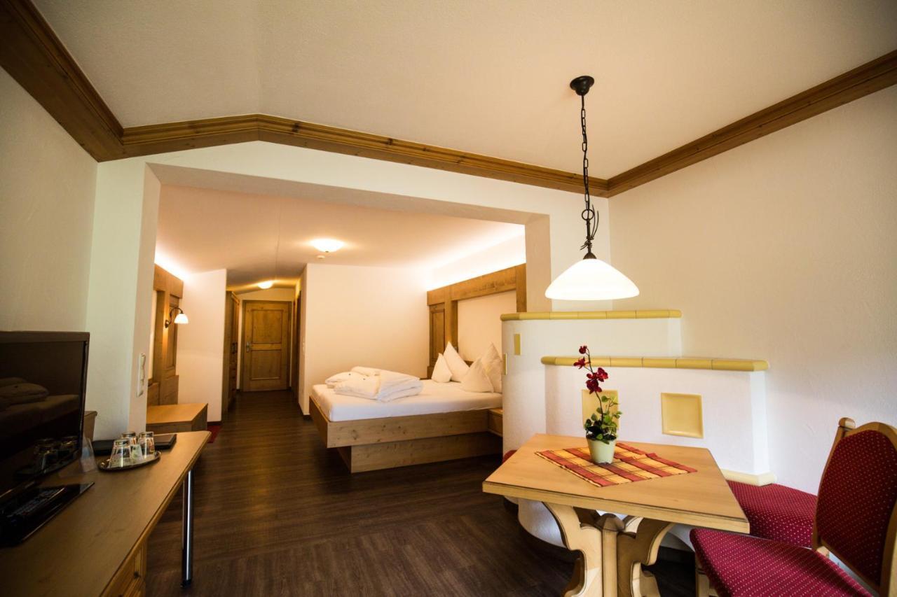Landhaus Schnoeller Tannheim Bagian luar foto